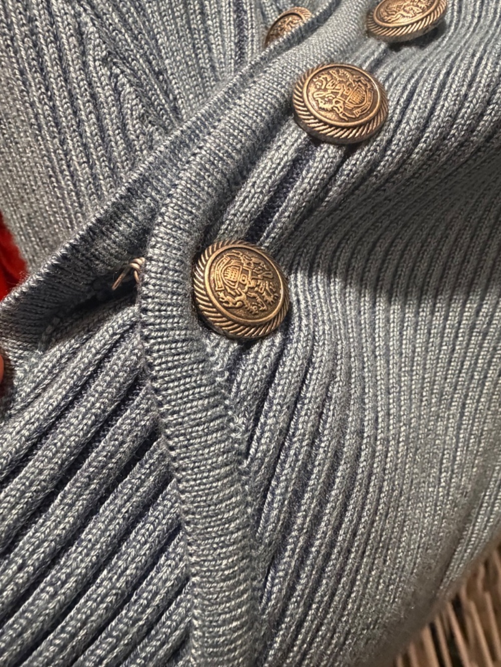 Vest - Picture 5 of 6